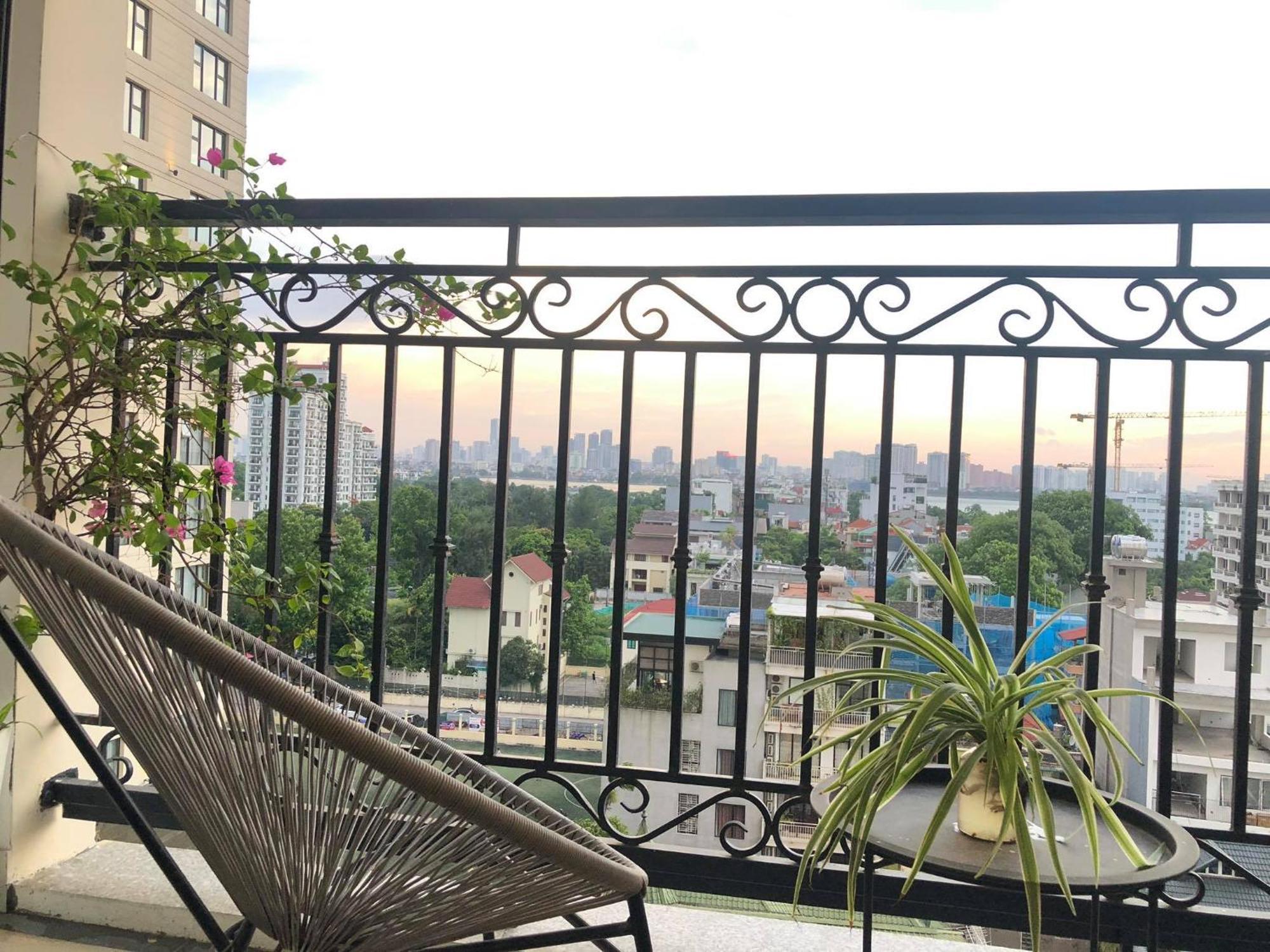 Westlake Homestay Hanoi - D'Le Roi Soleil 외부 사진