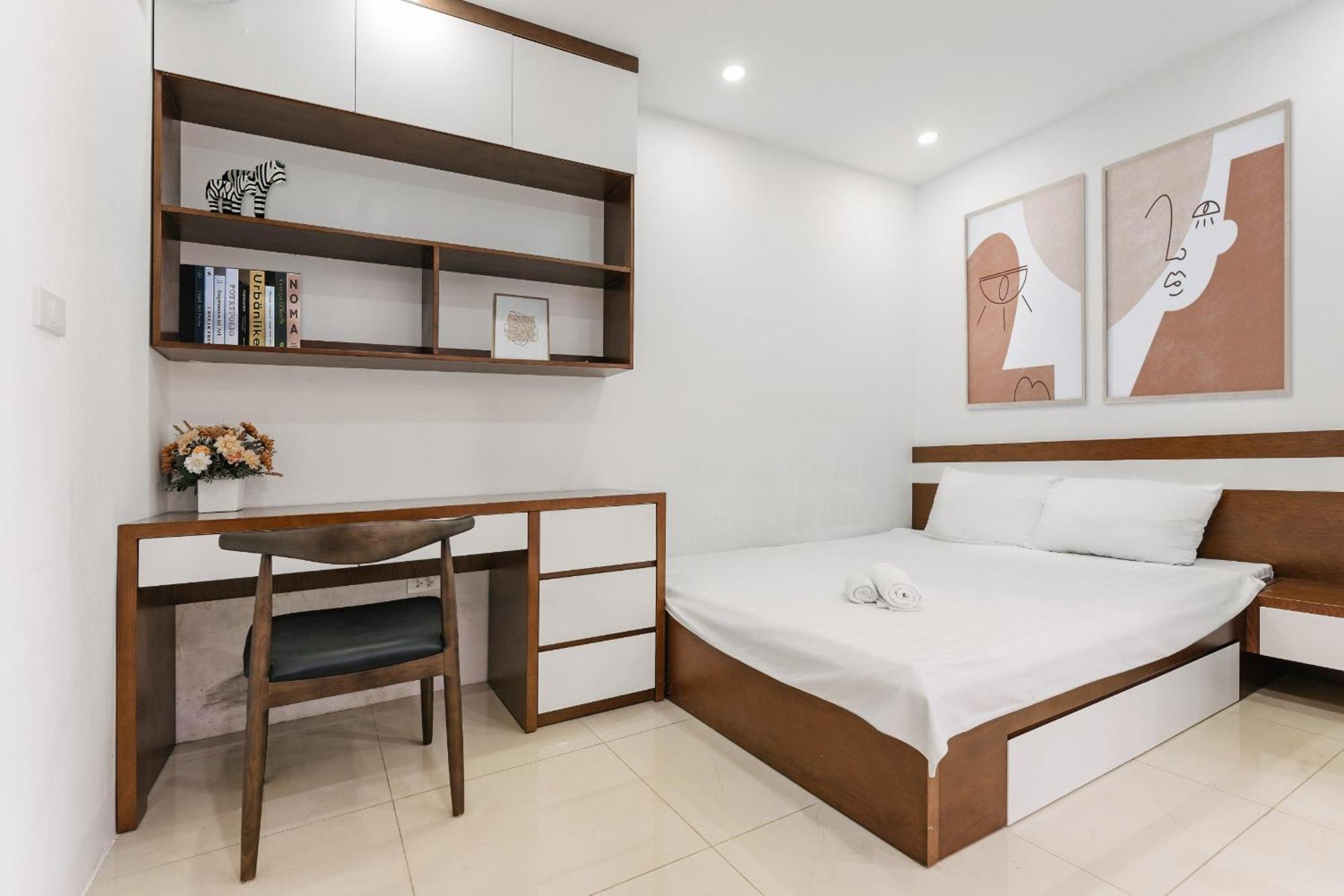 Westlake Homestay Hanoi - D'Le Roi Soleil 객실 사진