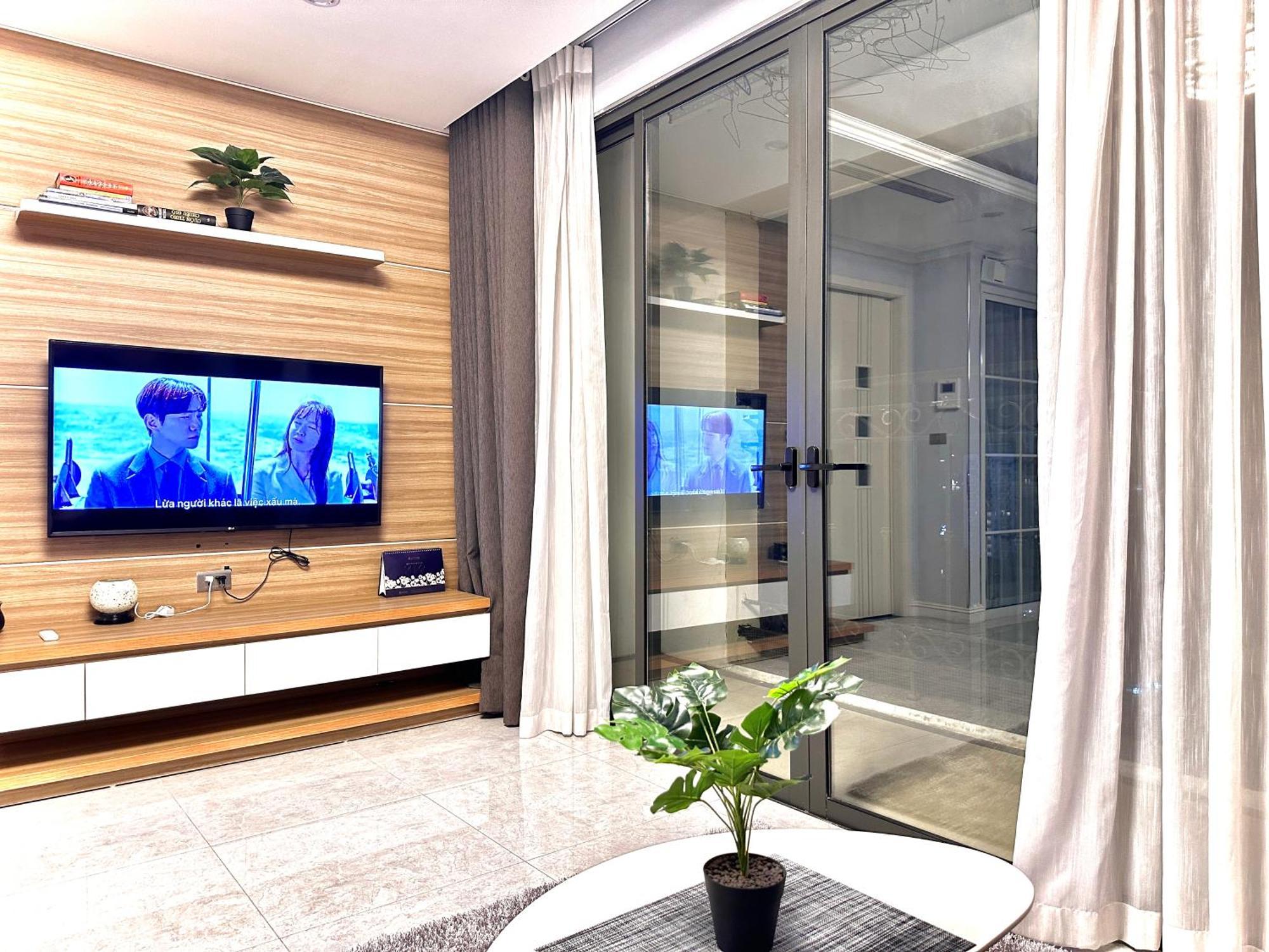 Westlake Homestay Hanoi - D'Le Roi Soleil 객실 사진
